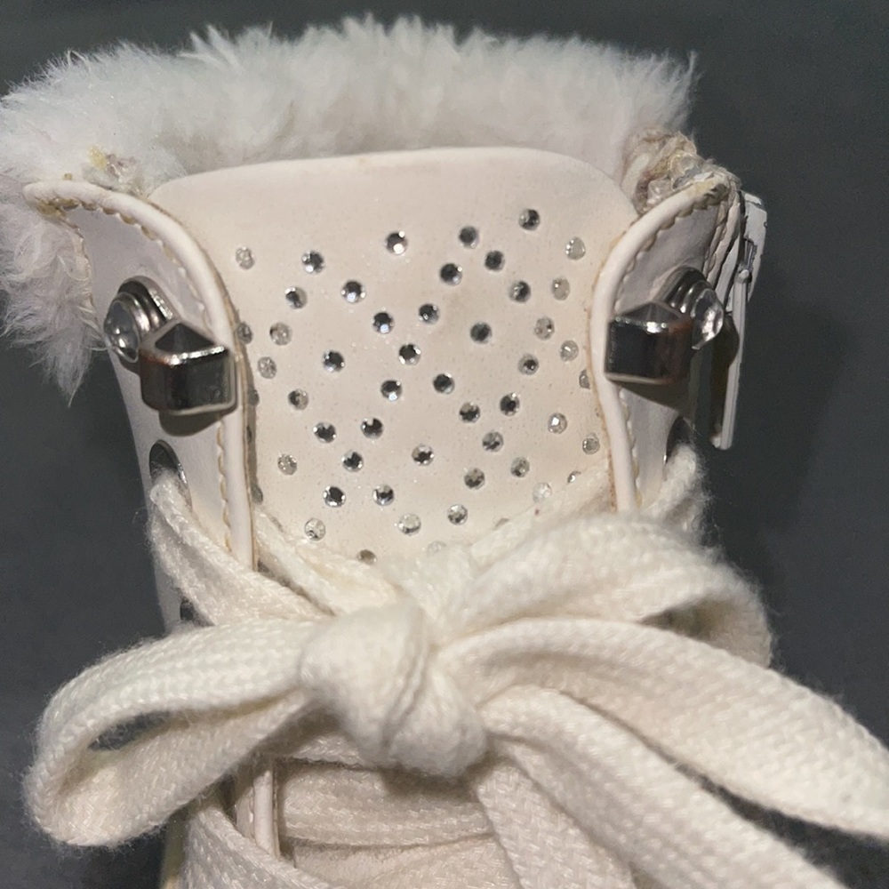 White boots size 6 - Picture 4 of 4